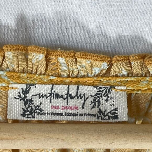 Intimately Free People All Tucks Yellow Floral Printed Thong Back Bodysu… - Picture 7 of 11